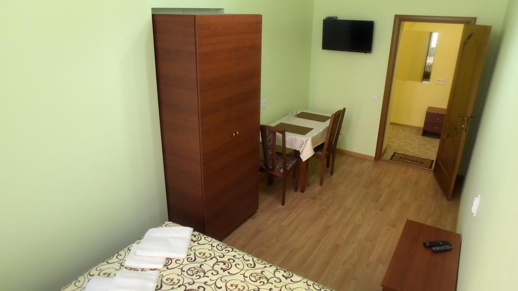 Apartment On Voloshyna Leopoli Esterno foto