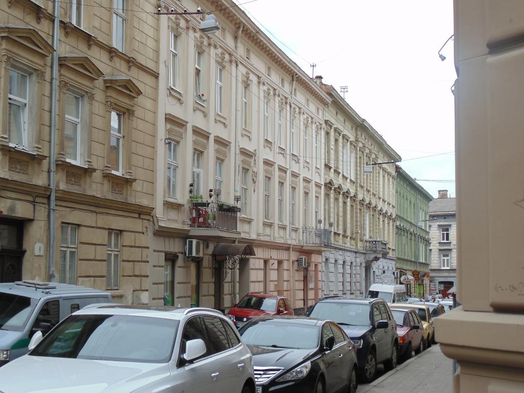 Apartment On Voloshyna Leopoli Esterno foto